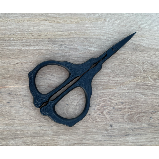 Primitive Hardwick Scissors