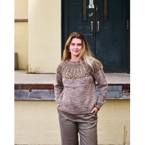 Genser med flerfargestrikk p brestykket