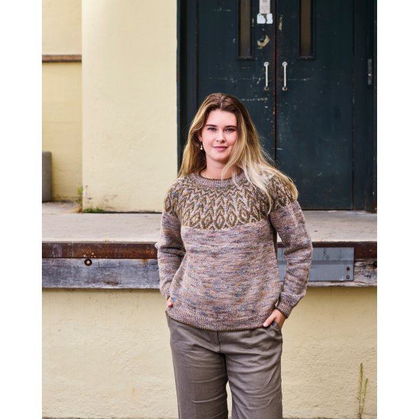 Genser med flerfargestrikk p brestykket