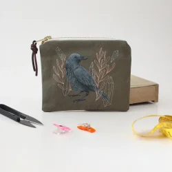 Amber the Raven - Zipper Pouch
