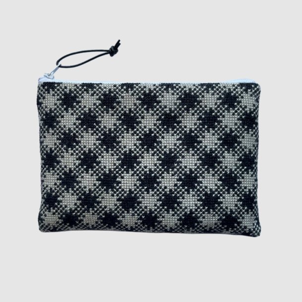 Baldyre Clutch - Chic