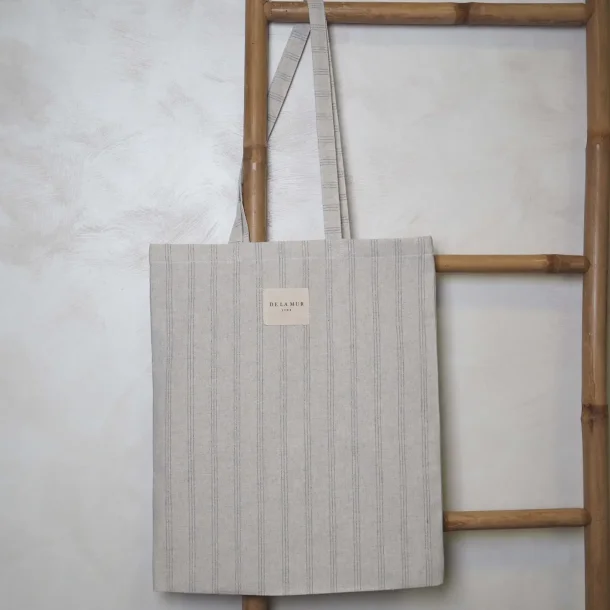 Bes Small Tote Bag