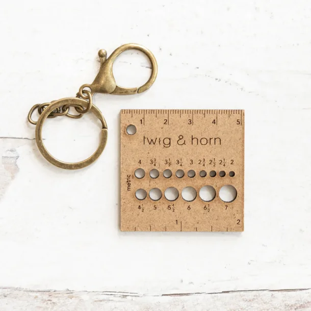 Gauge Ruler Keychain Metric