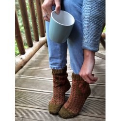 Issue 7 - Into The Hills Cabin Living