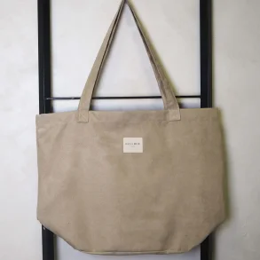 Pri Large Tote Bag